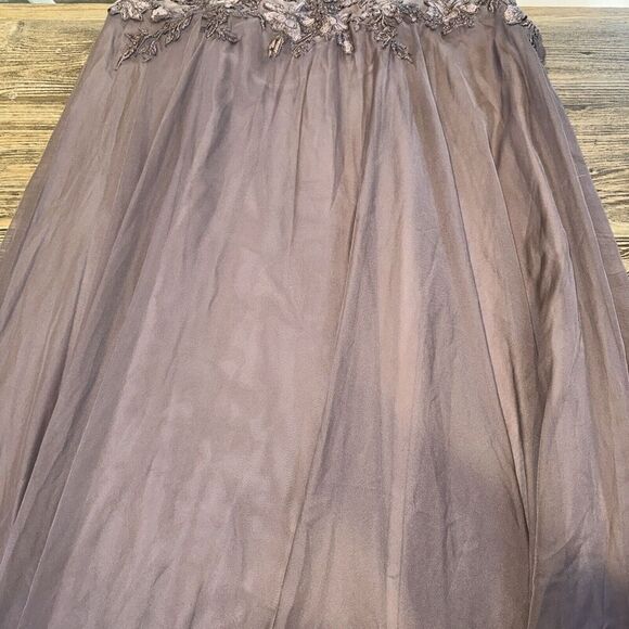 La Femme 29235 Floral Embroidery Chiffon Column Gown SZ 12 Dark Mauve. $460. 13 - Picture 5 of 10